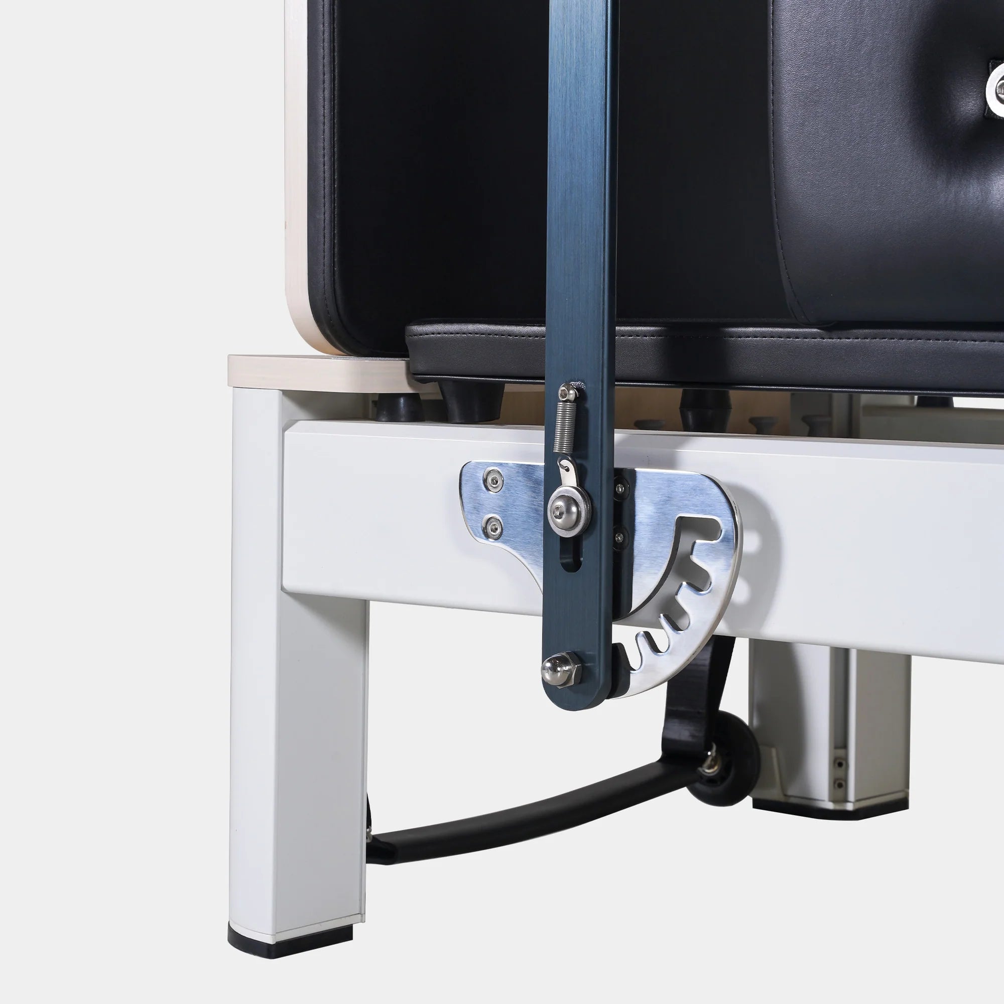 Reformer Pilates Machine - Aluminium with Tower