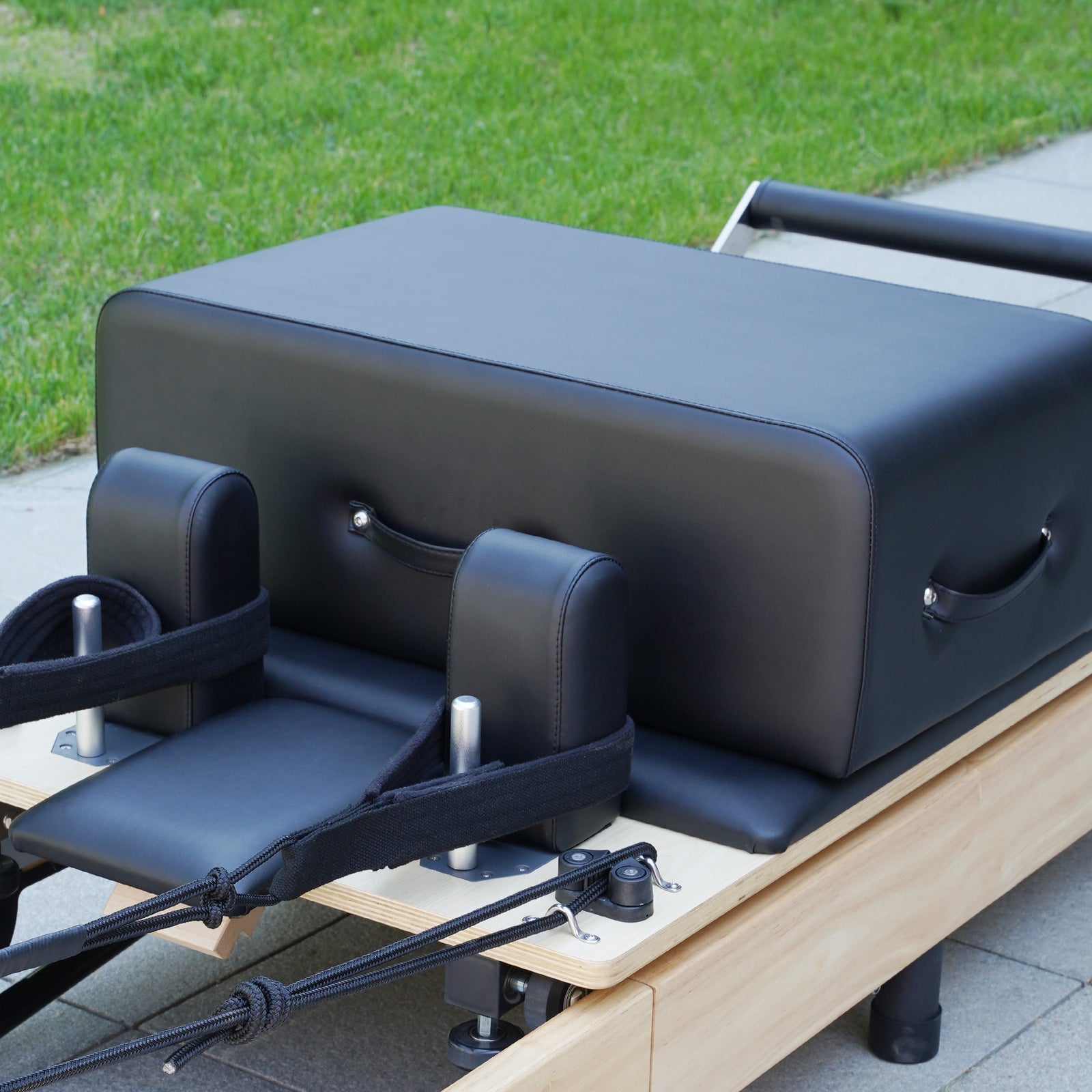 Reformer Pilates Machine - Oak Foldable Studio-Level